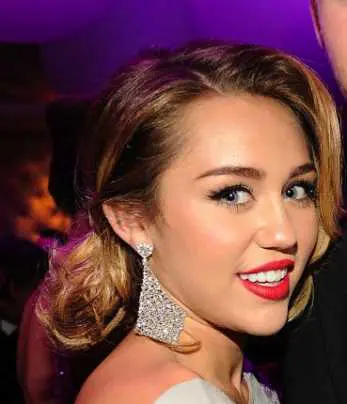 Miley Cyrus bellissima ed elegante