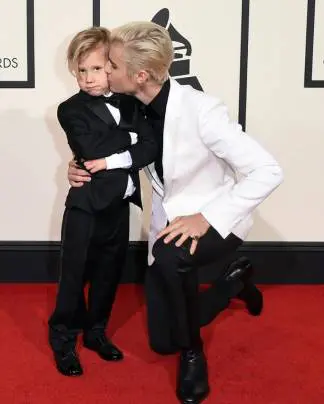 Justin Bieber col fratellino - Red Carpet Grammy Awards 2016