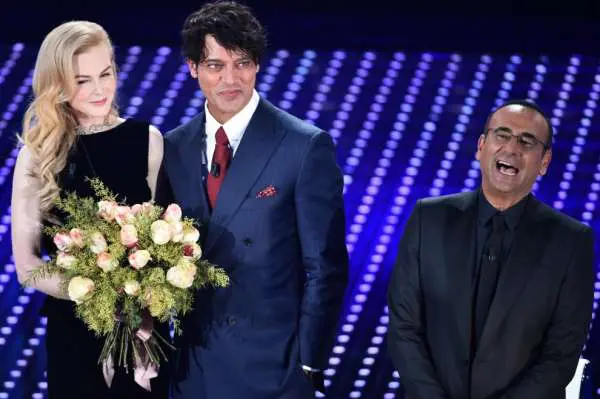 Sanremo 2016 2 serata - Nicole Kidman, Gabriel Garko e Carlo Conti.