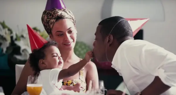 Beyoncé, Jay Z e la figlia Blue Ivy nel video per All Night