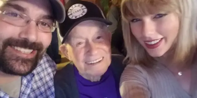 Taylor Swift visita un veterano della 2 guerra mondiale