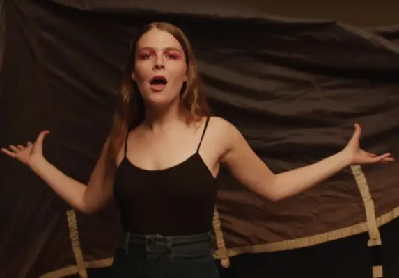 Maggie Rogers video On + Off