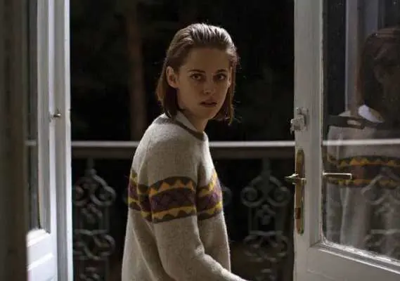 Personal Shopper Recensione - Kristen Stewart nel film