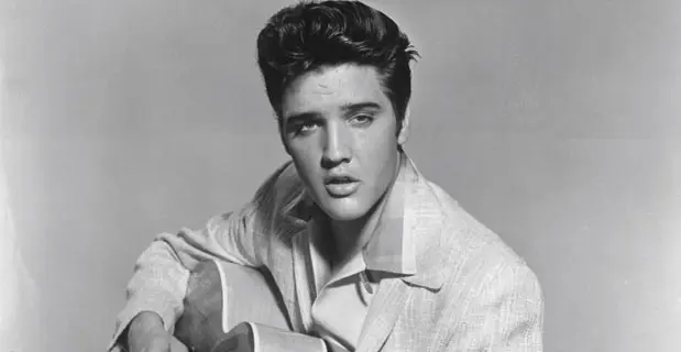 Elvis Presley foto in bianco e nero
