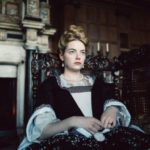 Abigail (Emma Stone) in una scena di The Favourite