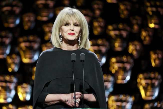 Joanna Lumely alla cerimonia dei BAFTA 2019
