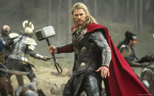Tutti i film della Marvel - Chirs Hemsworth in Thor: The Dark World
