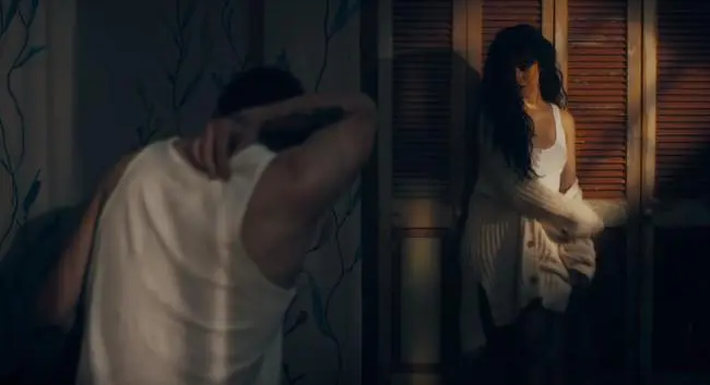 Camila Cabello e Shawn Mendes nel video di Senorita