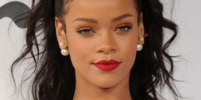 Rihanna rivela dettagli nuovo album