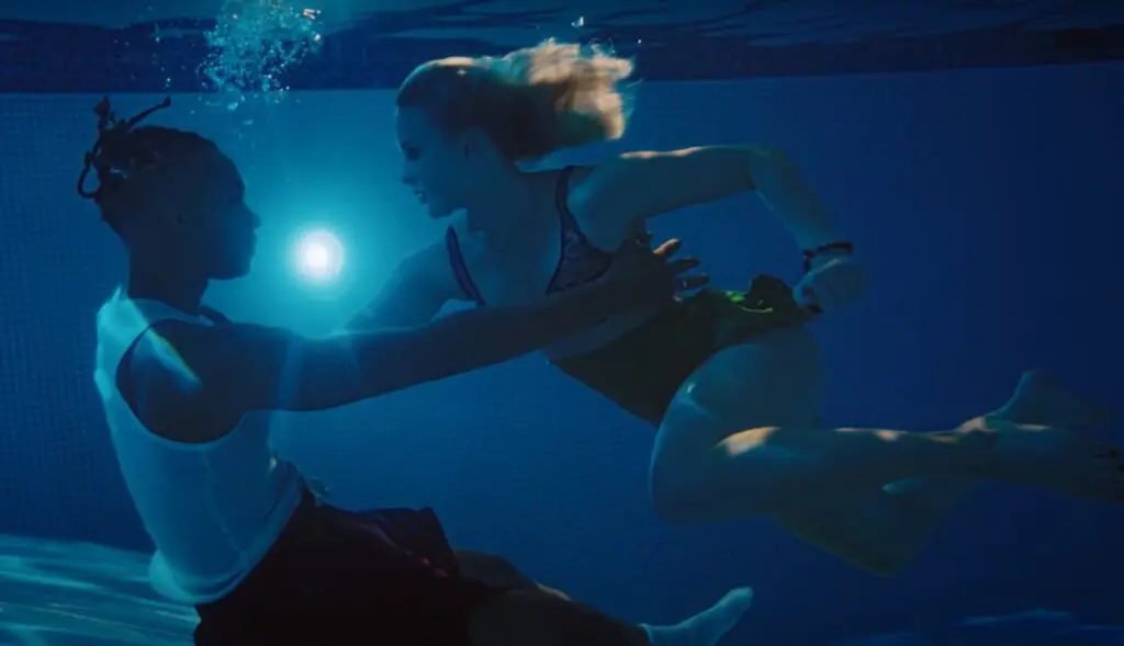 Zara Larsson e Young Thug nel video di Talk About Love