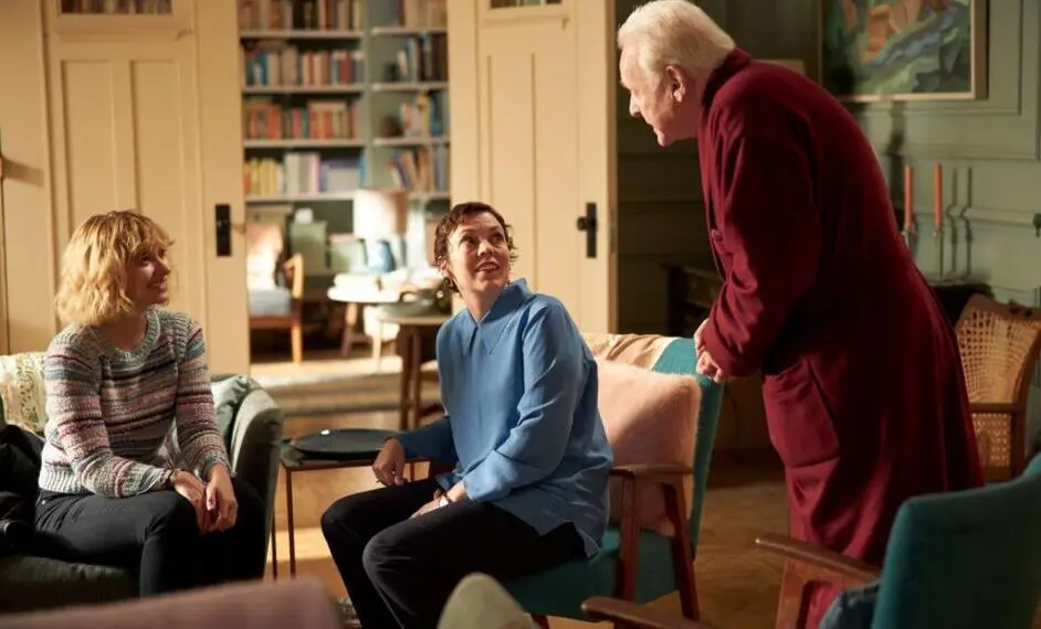 Anthony Hopkins Olivia Colman e Imogen Poots in The Father