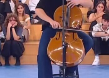 Michele Ballo eliminato ad Amici. Lorella Cuccarini furiosa Questa è una porcata, ha ragione secondo te